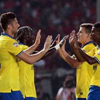 ĐTVN - Arsenal: Mong Pháo thủ…đá thật