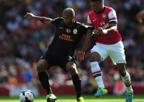 Voi Rừng 'tàn phá' Emirates, Galatasaray giành cúp ngay trước mặt thầy trò Wenger