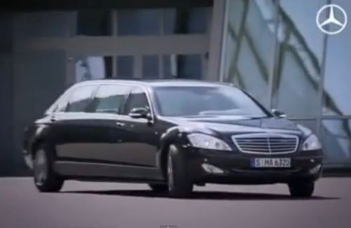 Chiếc Mercedes benz khiến súng đạn phải chào thua