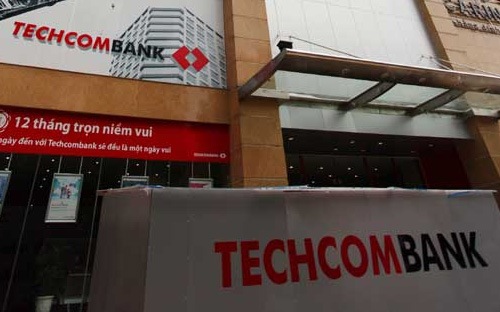 Vietnam Airlines rút vốn khỏi Techcombank