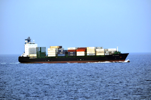 Điều trực thăng, thợ lặn tìm kiếm 7 thuyền viên mất tích