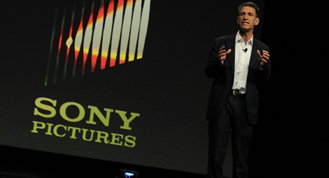 Wikileaks tiết lộ thư điện tử của CEO Sony Michael Lynton