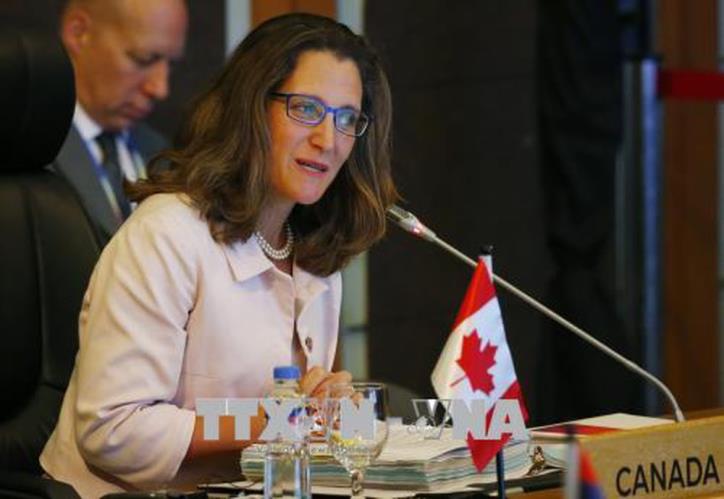Canada hỗ trợ người dân đối phó với ''bão giá''