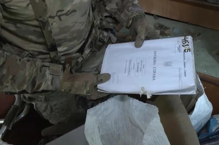 FSB thu giữ tài liệu mật của Ukraine, quân Nga phá radar Mỹ viện trợ Kiev
