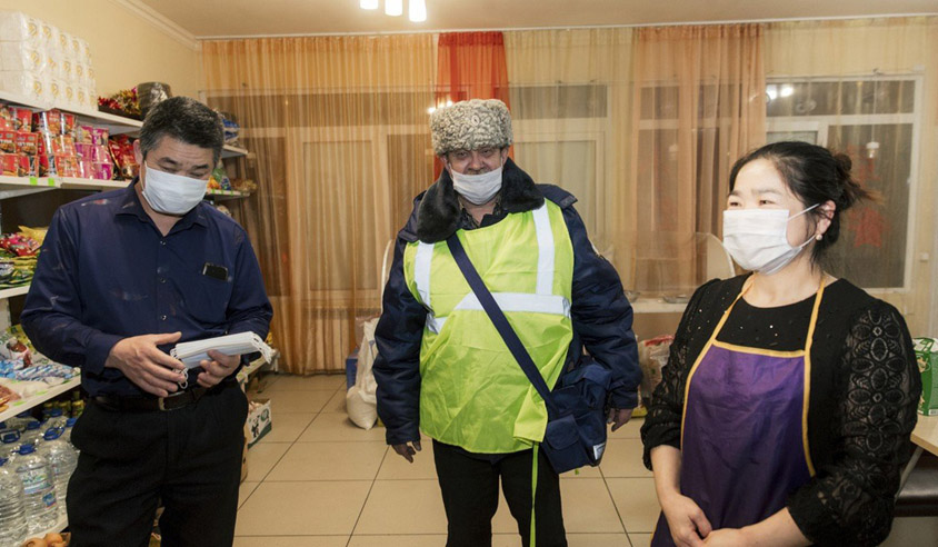 Tài xế Nga: Phát hiện người TQ trên xe, tôi có nên gọi cảnh sát không?