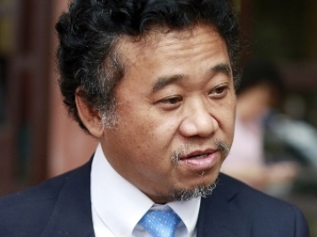 Người giàu nhất Việt Nam bị ‘đập’ tơi tả thế nào?