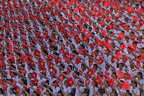 Tâm thế ‘cơi nới’ và ‘dò đá qua sông’ thì không thể tiến dài, tiến xa