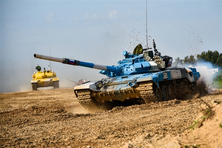 Bán kết Tank Biathlon 2021: Nga, Trung Quốc đua tranh quyết liệt