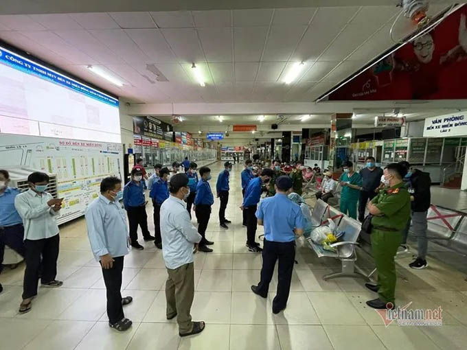 Chuỗi lây nhiễm liên quan sân bay Tân Sơn Nhất được 'chặt đứt' ra sao?