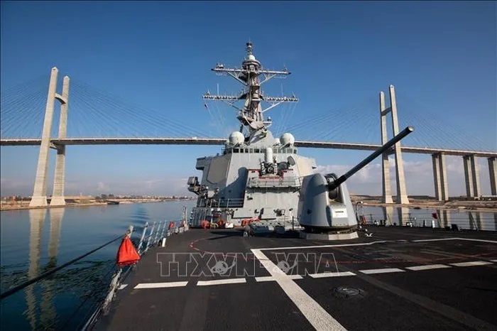 Hải quân Mỹ thừa nhận hạm đội tàu sân bay không thể chấm dứt mối đe dọa Houthi
