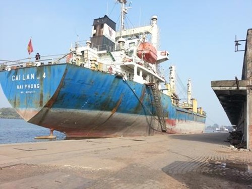Hàng nghìn tỷ đồng trôi dạt xứ người