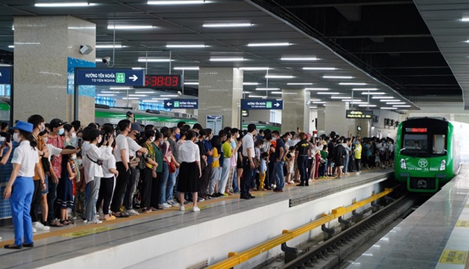 Sau 5 ngày vận hành, tàu Cát Linh - Hà Đông chở miễn phí hơn 132.000 lượt khách