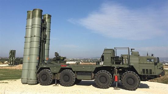 Việt Nam sẽ mua 'siêu tên lửa' S-400 Triumf trong năm nay?
