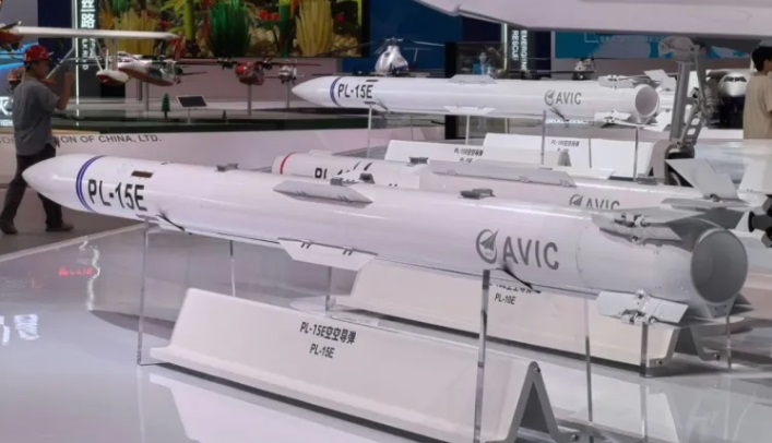 Đằng sau việc Trung Quốc vội vã chuyển tên lửa PL-15 tới Pakistan