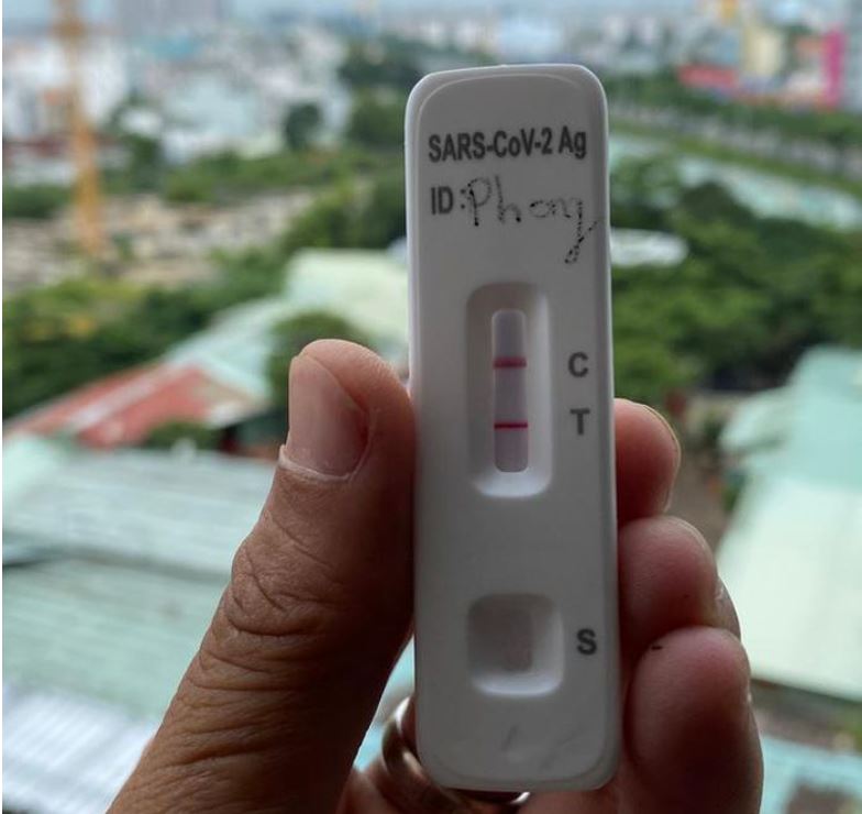 Chủ quan với 2 mũi vắc-xin, tôi đã bị Covid-19 tấn công