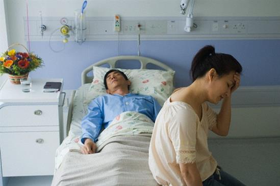 Ngày bác sĩ thông báo tin về chồng, cả thế giới của tôi sụp đổ