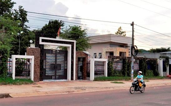 Triệu tập một người nghi liên quan vụ thảm sát ở Bình Phước