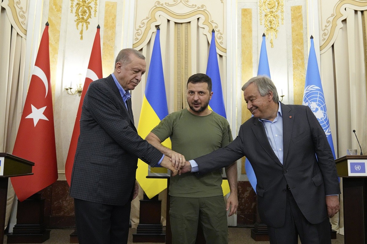 Điều gì khiến Tổng thống Thổ Nhĩ Kỳ quyết thăm Ukraine, bất chấp rủi ro đảo chiều quan hệ với Nga?