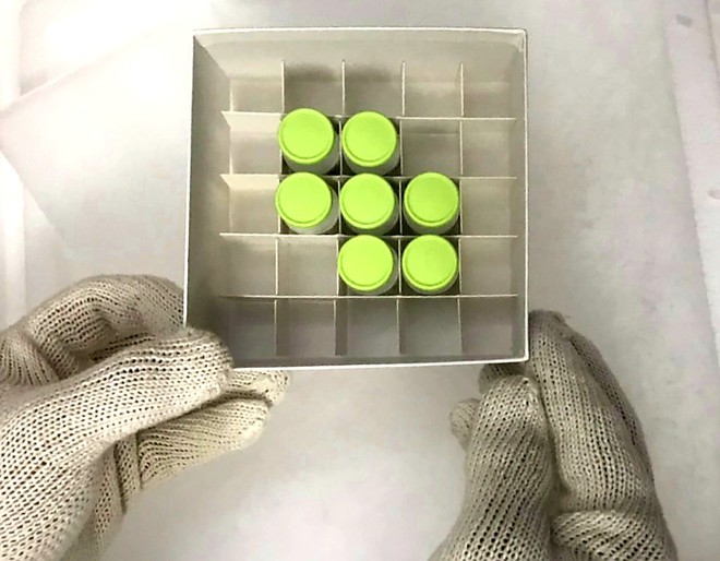 Hai bé Việt Nam dùng miễn phí thuốc triệu USD đắt nhất thế giới