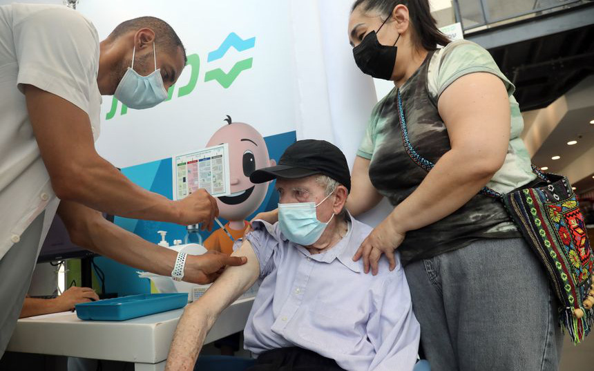 ''Sạch bóng'' Covid nhanh nhất thế giới, đã tiêm cho 80% người trưởng thành nhưng giờ đây Israel cũng đang oằn mình trước biến chủng Delta