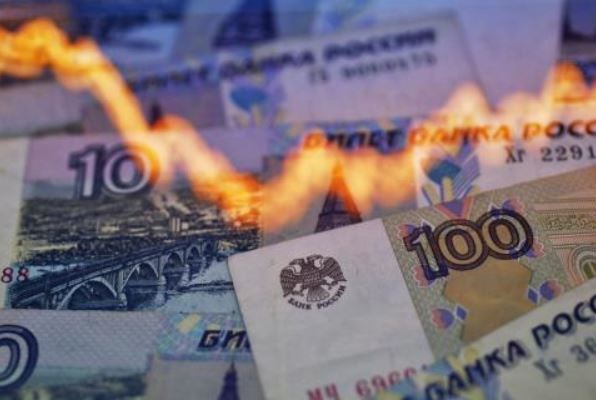 Nga sống sót, phương Tây hoang mang