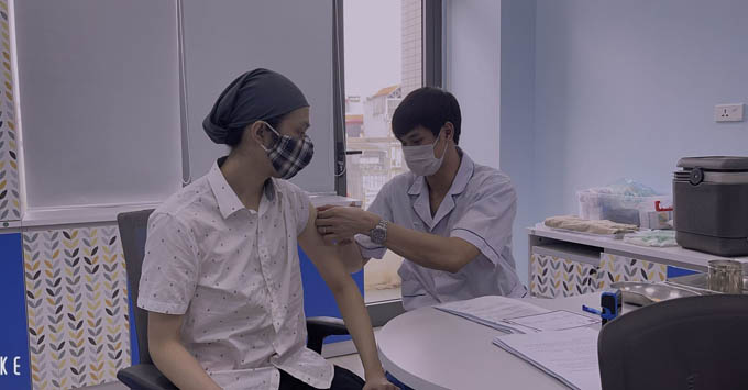 Những phản ứng nào có thể xảy ra sau khi tiêm vaccine phòng COVID-19?