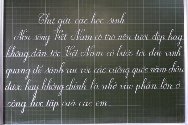 Nhìn cách viết đoán tham vọng từng người