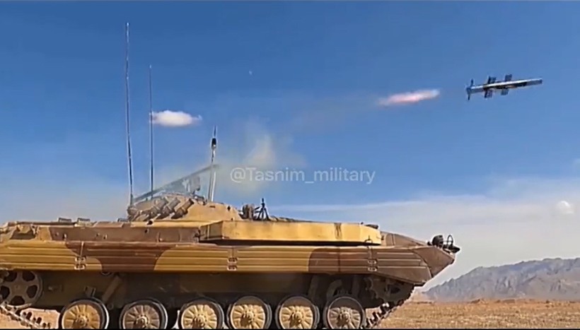 Video tên lửa Iran khoe đòn mạnh hơn Javelin