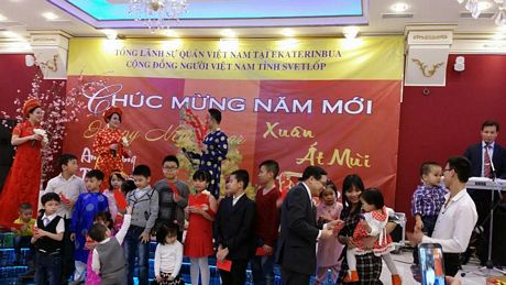 Tết cổ truyền ấm áp vùng xứ lạnh