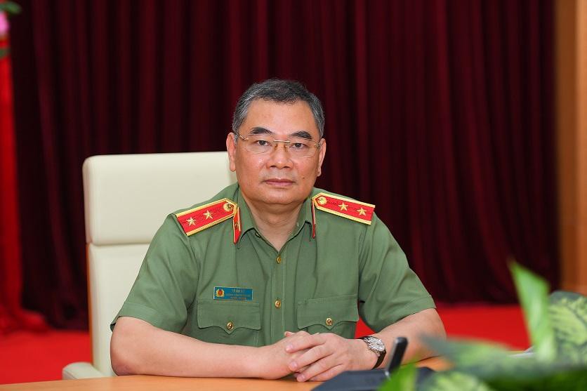 Vạch trần 'sân sau' trong đấu thầu thiết bị y tế, giáo dục