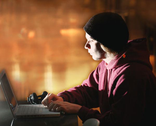 Xâm nhập 'ngành công nghiệp tin tặc' tỷ đô