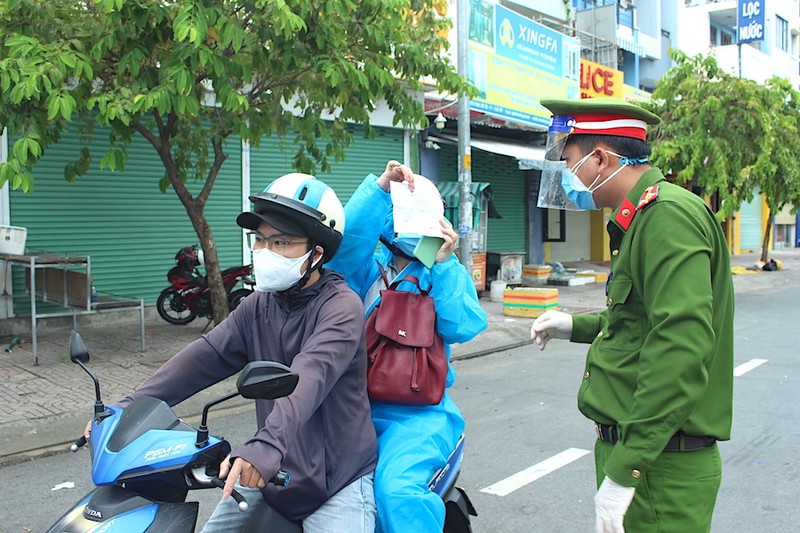 TP.HCM không yêu cầu giấy đi đường đối với 3 nhóm đối tượng