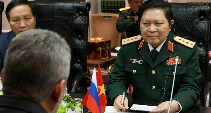 Tổng thống Vladimir Putin trao tặng Huân chương Hữu nghị cho Đại sứ Ngô Đức Mạnh