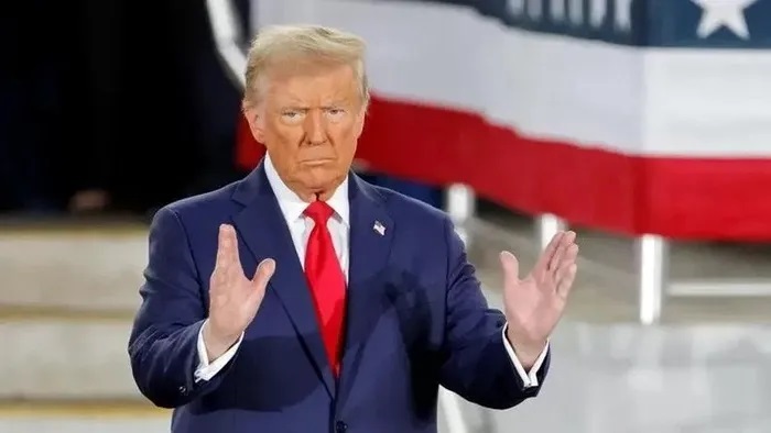 Tổng thống đắc cử Mỹ Donald Trump dập tắt một ý định của BRICS ''từ trong trứng nước'', cam kết sẽ giáng đòn mạnh nếu vẫn làm