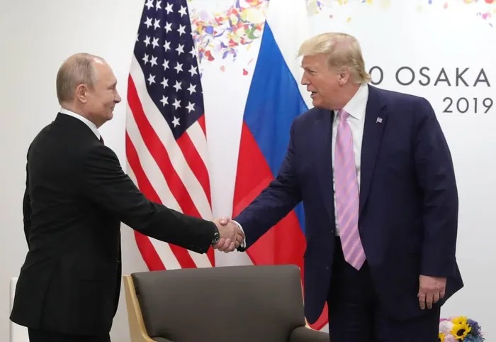 CNN: Quan hệ Mỹ - châu Âu vĩnh viễn thay đổi sau khi ông Trump điện đàm với ông Putin