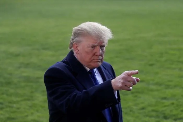 Ông Trump tuyên bố hết thời hạn một tháng, Mỹ sẽ tiếp tục đánh thuế Canada và Mexico