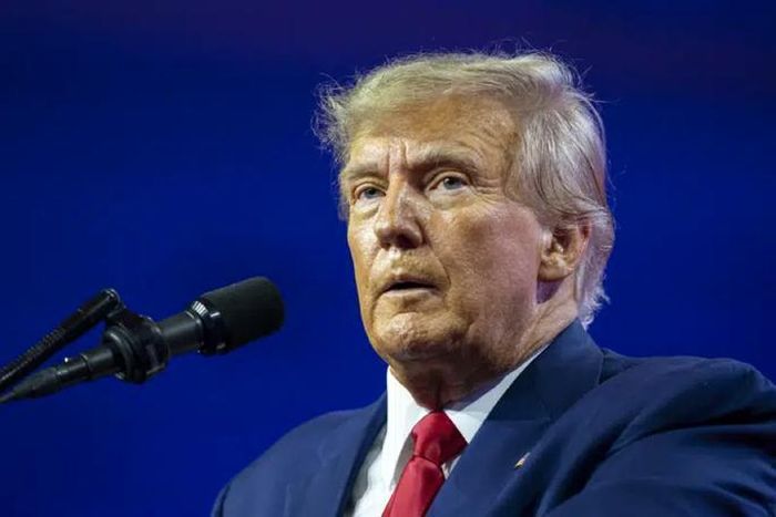 Tuyên bố sắp bị bắt, ông Trump 'tiên hạ thủ vi cường'?