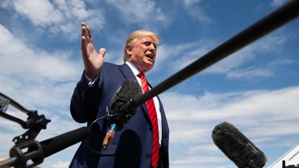 Đoạn tweet “gây bão” có thể khiến ông Trump bị phế truất