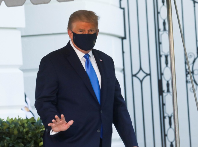 Tổng thống Trump nhập viện