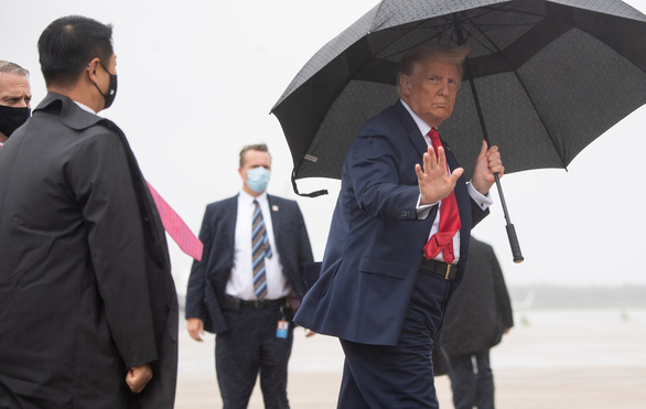 Nhà Trắng tuyên bố ông Trump âm tính COVID-19 'nhiều ngày liền'