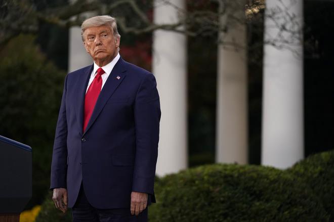 Tổng thống Mỹ Trump tuyên bố rời Nhà Trắng nếu đại cử tri bỏ phiếu cho ông Biden