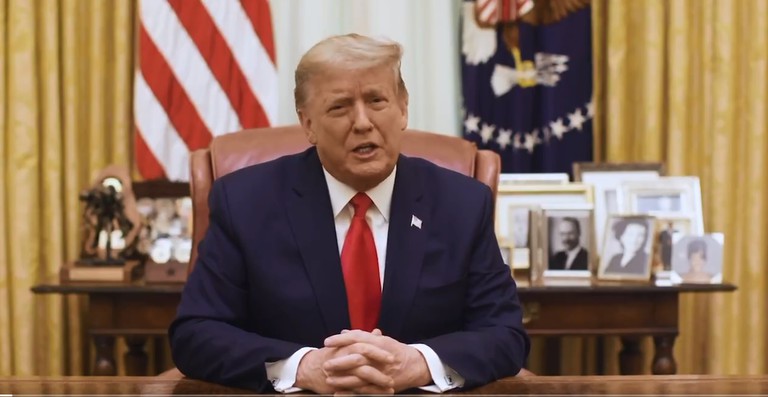 Ông Trump tung video sau khi bị luận tội lần thứ hai