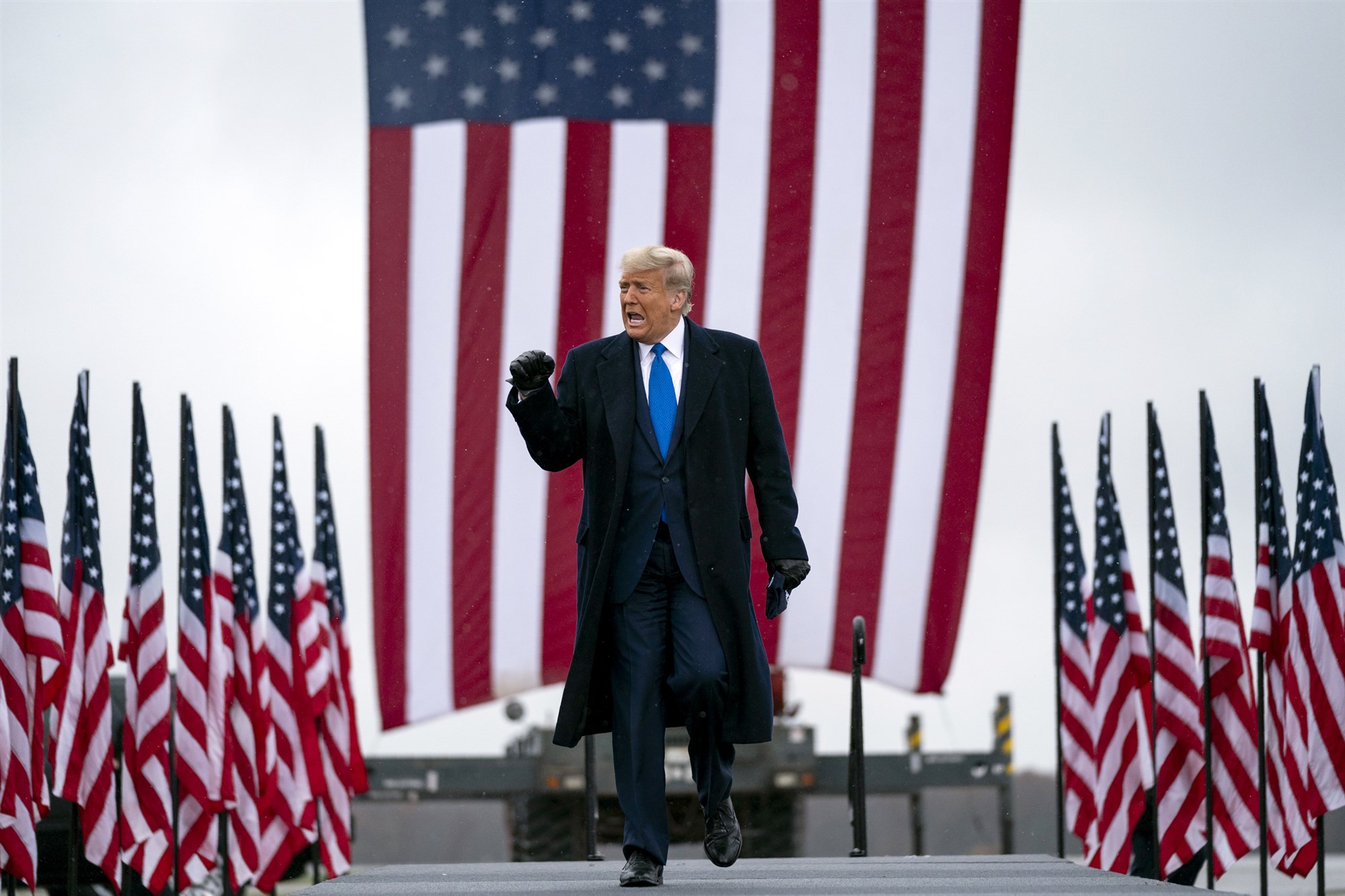 Trang web Chiến dịch Trump bị tấn công