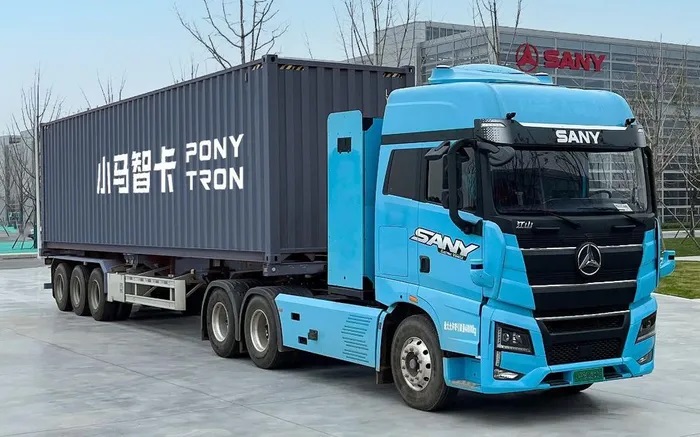 Trung Quốc thí điểm triển khai xe tải tự lái trên đường cao tốc