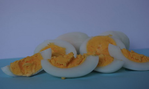 Trứng nhiễm độc gây ung thư bị Singapore trả lại, đưa về bán cho dân Việt