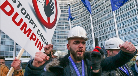 Thép Trung Quốc khiến công nghiệp thép châu Âu sụp đổ