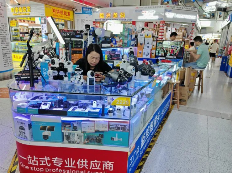 Xâm nhập một trong những chợ điện tử lớn nhất thế giới tại Trung Quốc