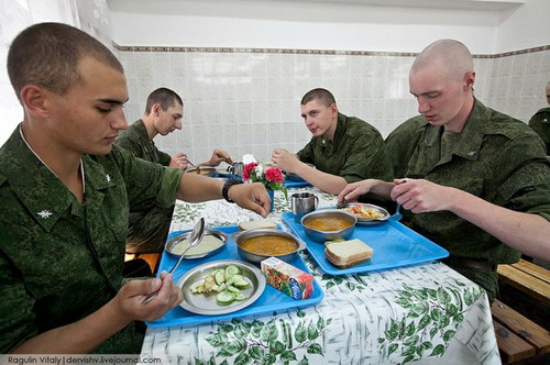 Tiết lộ bữa ăn trưa của binh sĩ Nga