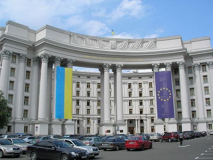 Tình hình Ukraine: Kiev ''nóng mặt'' triệu Đại sứ nước láng giềng, Mỹ sẽ bàn chuyện xung đột với Trung Quốc