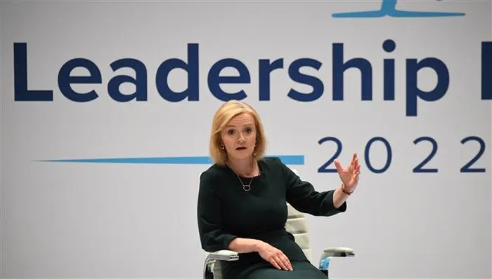 Ngoại trưởng Liz Truss được bầu làm lãnh đạo Đảng Bảo thủ và sẽ trở thành Thủ tướng Anh